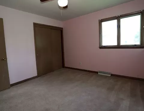 Bedroom - 804 Ilion Ave, Chariton, IA 50049 photo 3 of 5