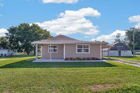 504 East St, New Virginia, IA 50210