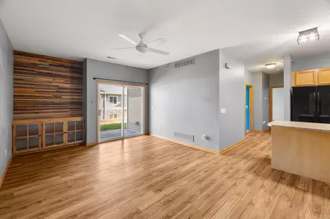 1301 N 6th St #10, Indianola, IA 50125