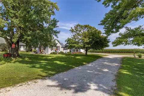 11441 NE 38th St, Elkhart, IA 50073