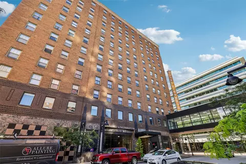 400 Walnut St #705, Des Moines, IA 50309