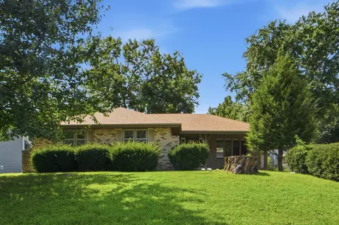 536 34th St, West Des Moines, IA 50265