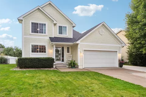650 SE Parker Dr, Waukee, IA 50263