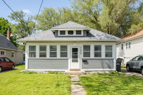 2450 E Grand Ave, Des Moines, IA 50317