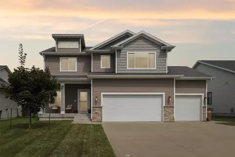 212 Aaron Ave NW, Bondurant, IA 50035