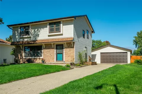 1201 4th St NW, Altoona, IA 50009