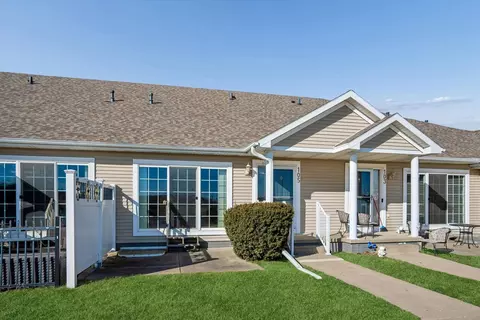 105 SE Little Beaver Ct, Grimes, IA 50111