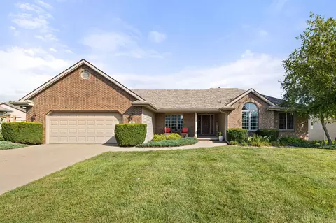 7405 Goodman Dr, Urbandale, IA 50322