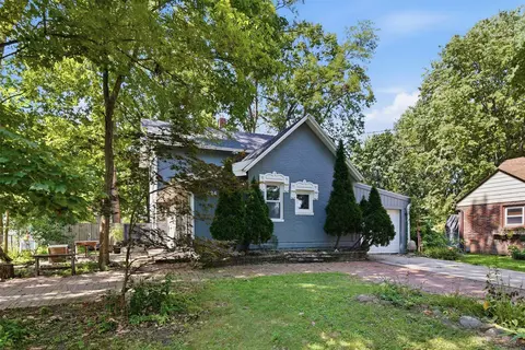2024 35th St, Des Moines, IA 50310