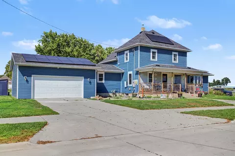 106 South St, Colo, IA 50056
