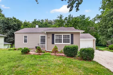 680 64th St, Des Moines, IA 50312