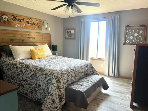 Bedroom - 1909 Pine St, Perry, IA 50220 photo 1 of 2