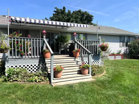Exterior - 1909 Pine St, Perry, IA 50220 photo 3 of 8
