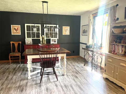 Dining - 1909 Pine St, Perry, IA 50220 photo 1 of 2