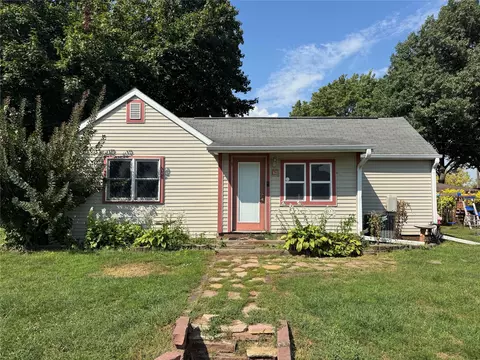 107 Boone St, Slater, IA 50244