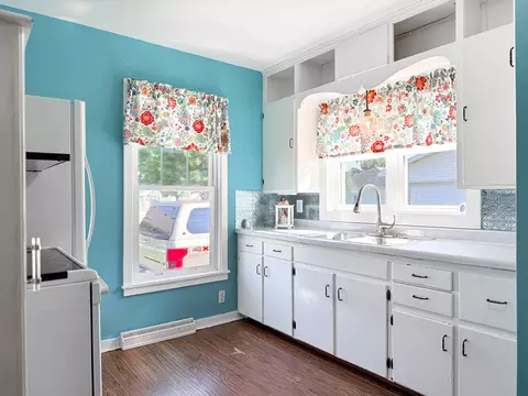Kitchen - 704 3rd St, Garwin, IA 50632 photo 1 of 2