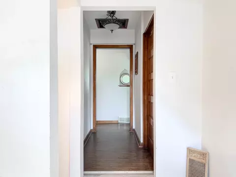 Entry Way - 704 3rd St, Garwin, IA 50632 photo 4 of 4