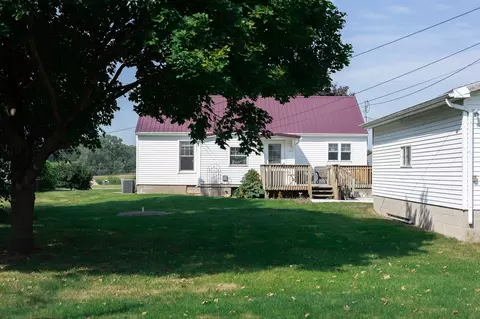 Exterior - 704 3rd St, Garwin, IA 50632 photo 4 of 4