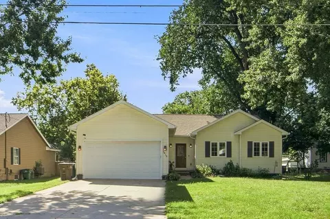1018 67th St, Windsor Heights, IA 50324