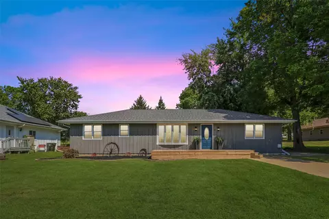412 W Jasper St, Pleasantville, IA 50225