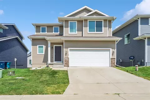 15137 Foxglove Ln, Urbandale, IA 50323