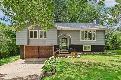 2377 SE 13th St, West Des Moines, IA 50265