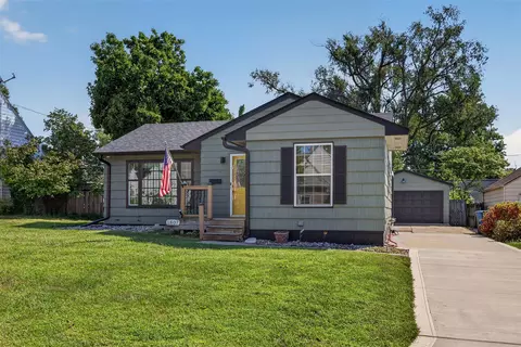 1807 60th St, Des Moines, IA 50322