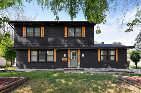 3920 79th St, Urbandale, IA 50322
