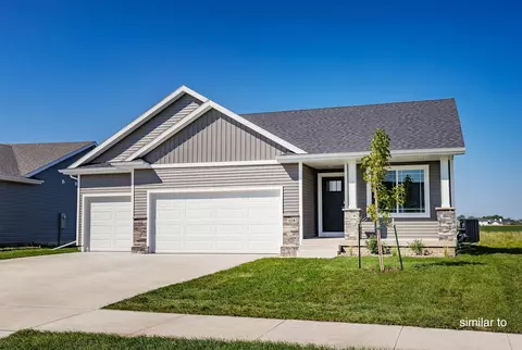 605 Birch St, Dallas Center, IA 50063