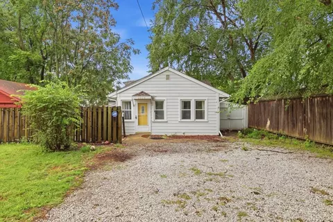 2004 39th St, Des Moines, IA 50310
