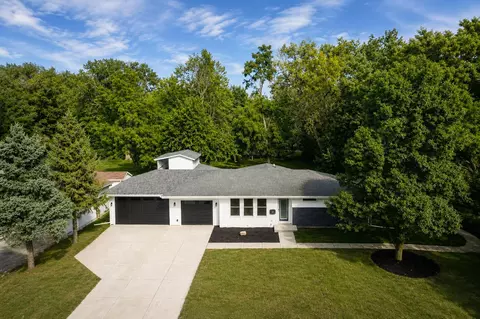 3414 Opal Dr, Ames, IA 50010