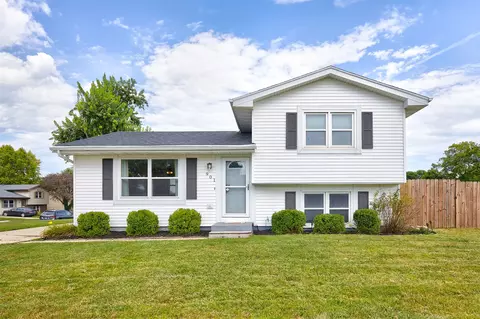 901 NE Harvey St, Grimes, IA 50111