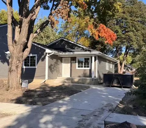 1909 E 22nd St, Des Moines, IA 50317