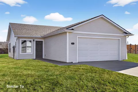 2118 Legacy Dr, Norwalk, IA 50211