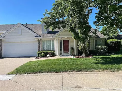 6200 Ep True Pkwy #708, West Des Moines, IA 50266