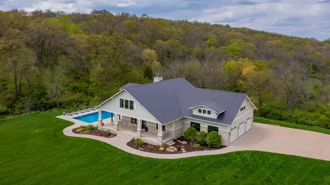 1001 Timber Brook Ave, Booneville, IA 50038