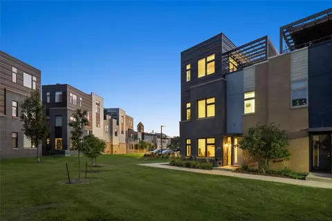 841 E 2nd St, Des Moines, IA 50309
