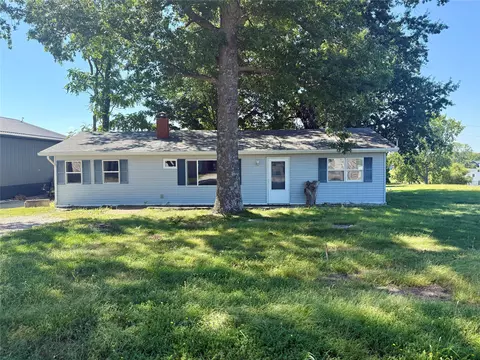12501 Beech Dr, Moravia, IA 52571