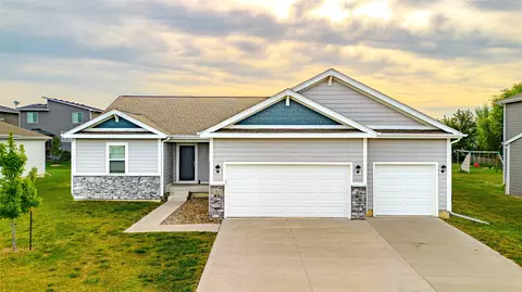 1405 NE Park St, Grimes, IA 50111