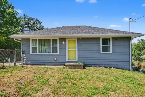 2132 SE 8th St, Des Moines, IA 50315