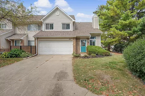 1020 68th St #1, West Des Moines, IA 50266