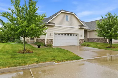 645 65th Pl #147, West Des Moines, IA 50266