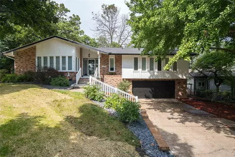 3309 Skyline Dr, Des Moines, IA 50310