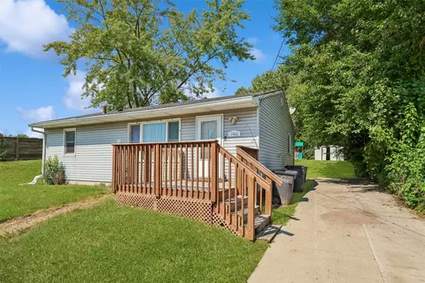 1424 E Watrous Ave, Des Moines, IA 50320