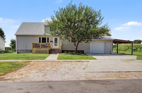380 N 3rd St, Mccallsburg, IA 50154