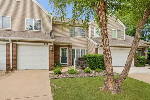 6855 Woodland Ave #805, West Des Moines, IA 50266