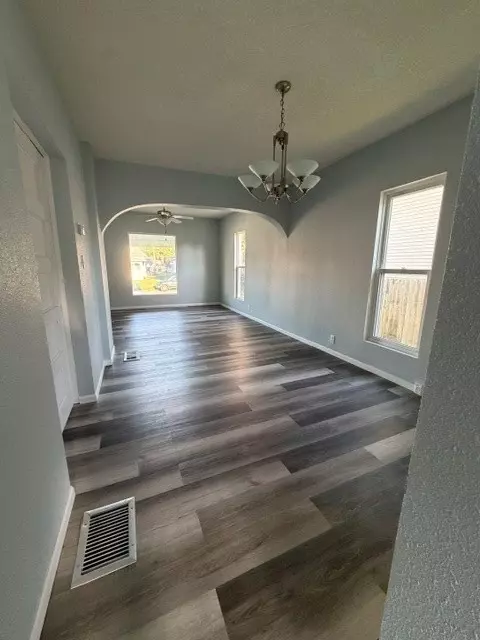 Entry Way - 1423 3rd St, Perry, IA 50220 photo 2 of 3
