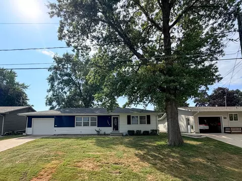1003 E 15th St S, Newton, IA 50208