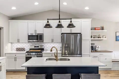Kitchen - 7280 Derby Ave, Baxter, IA 50028 photo 1 of 3