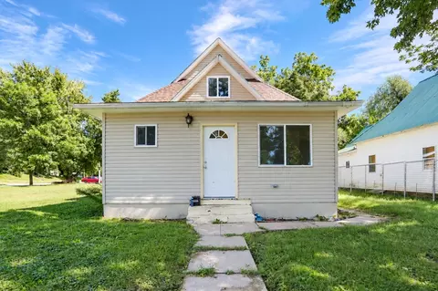 Exterior - 1620 6th St, Perry, IA 50220 photo 1 of 2